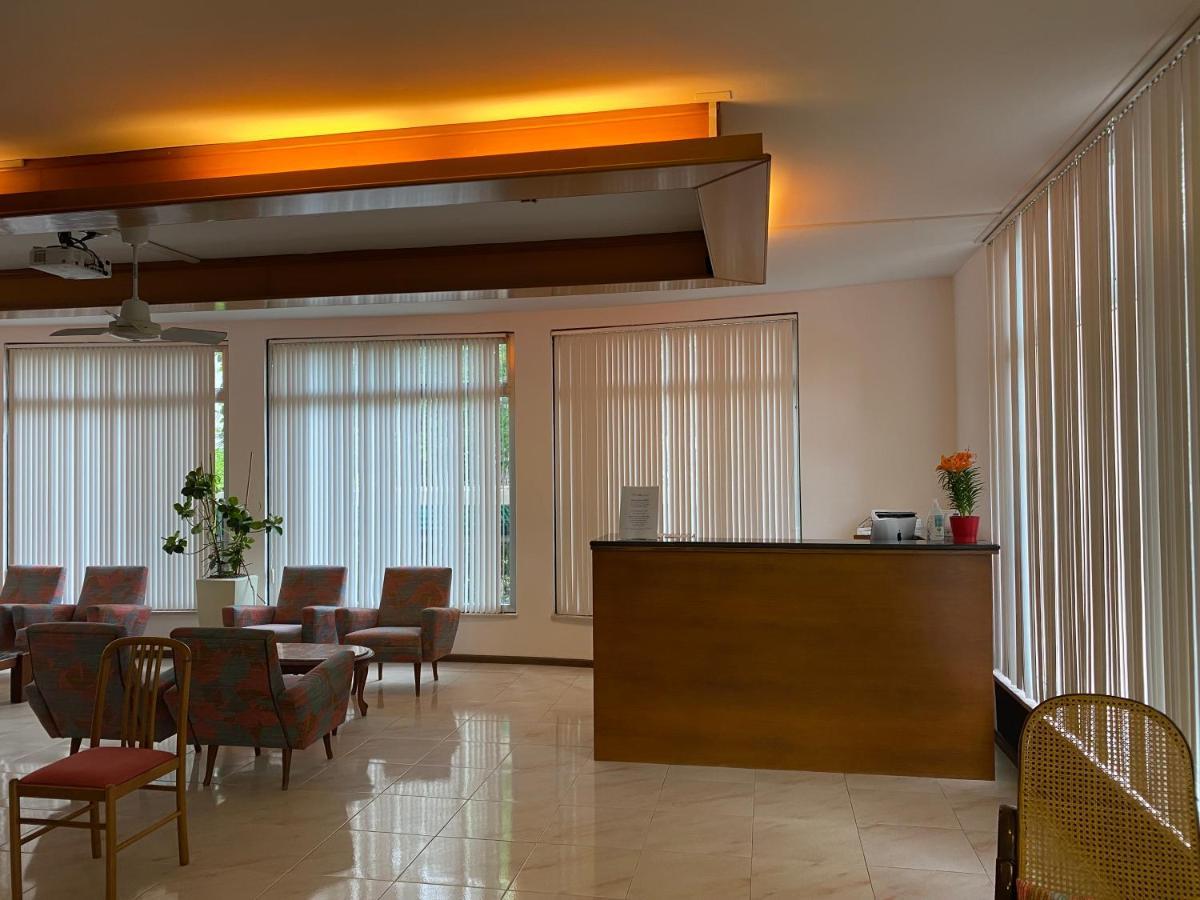 Hotel Rosapineta - Adults Only Lignano Sabbiadoro Dış mekan fotoğraf